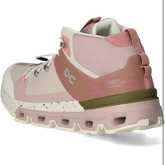 NEW On Cloudtrax In Rose / Ivory Size 10- 10.5 - Picture 15 of 16